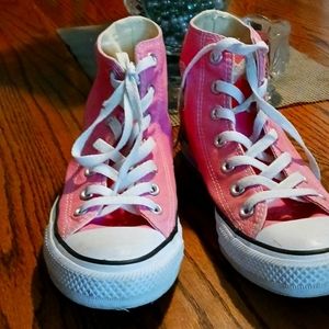 Pink Converse high top